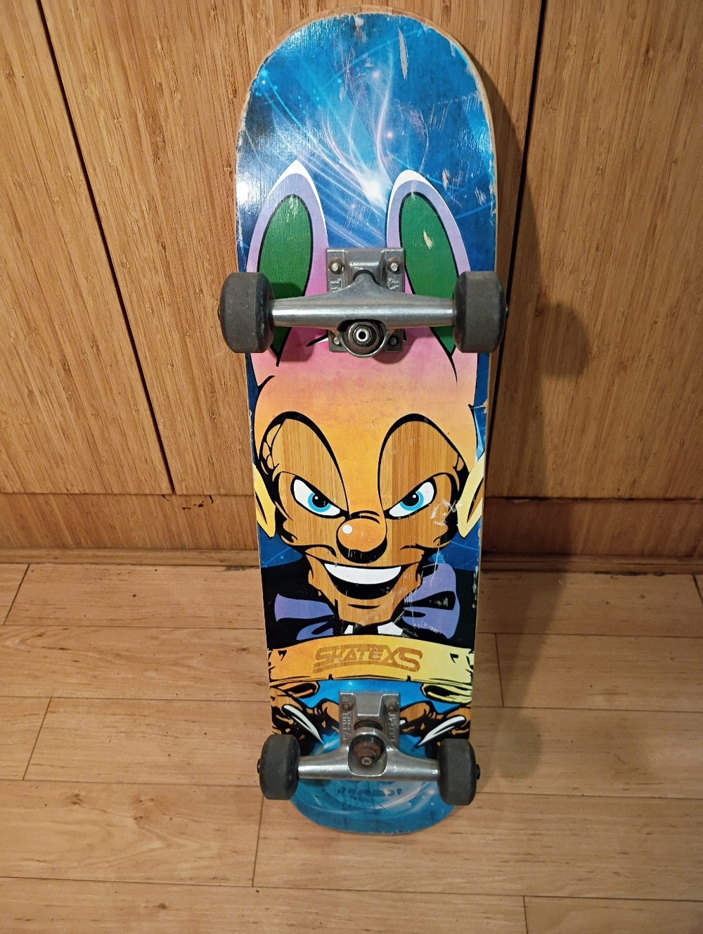 SkateXS Pro Kids Skateboard - Lightweight Bamboo/Maple Hybrid - Mascot Graphic